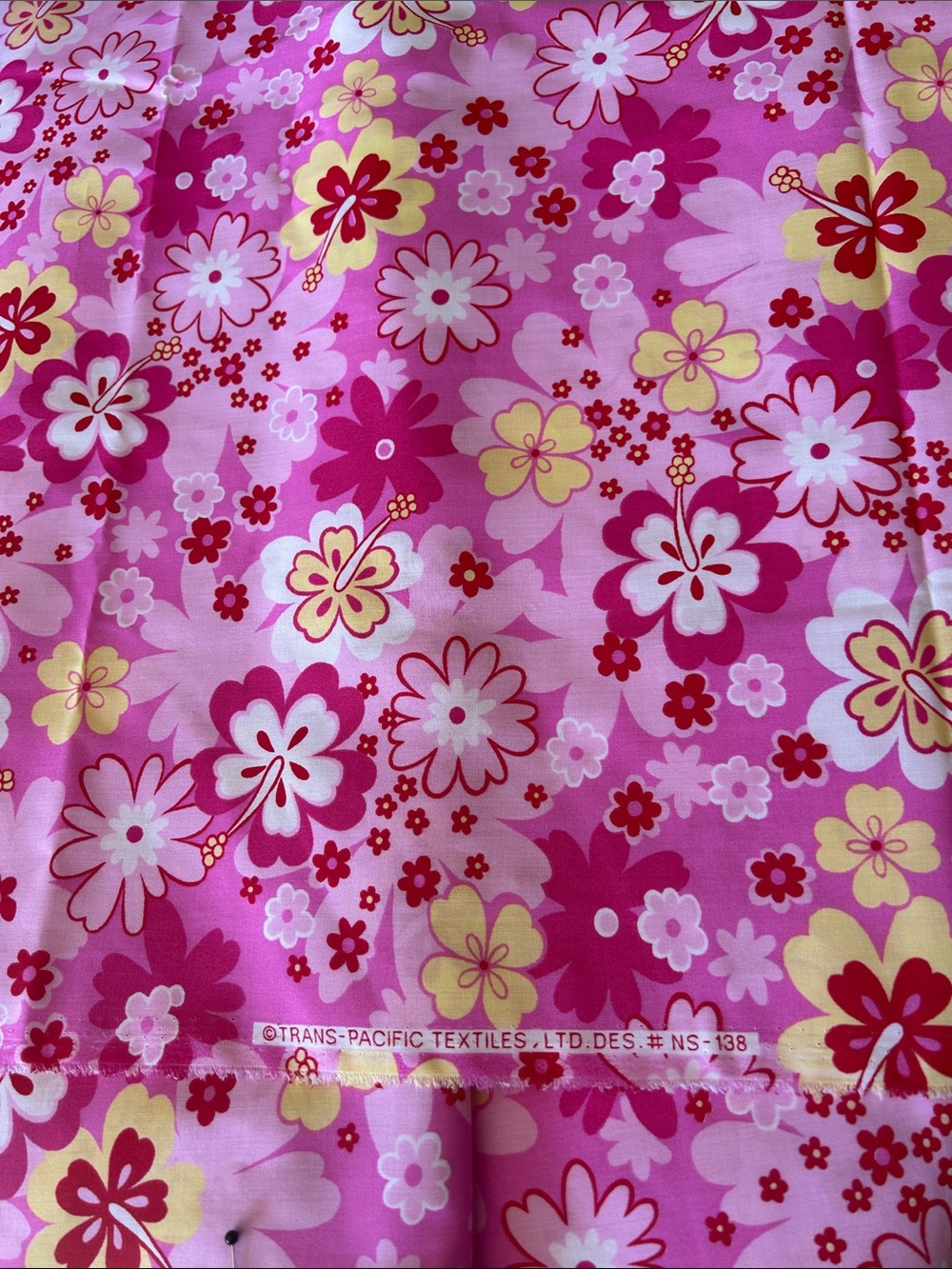 9 yards Aloha fabric Trans - Pacific textiles